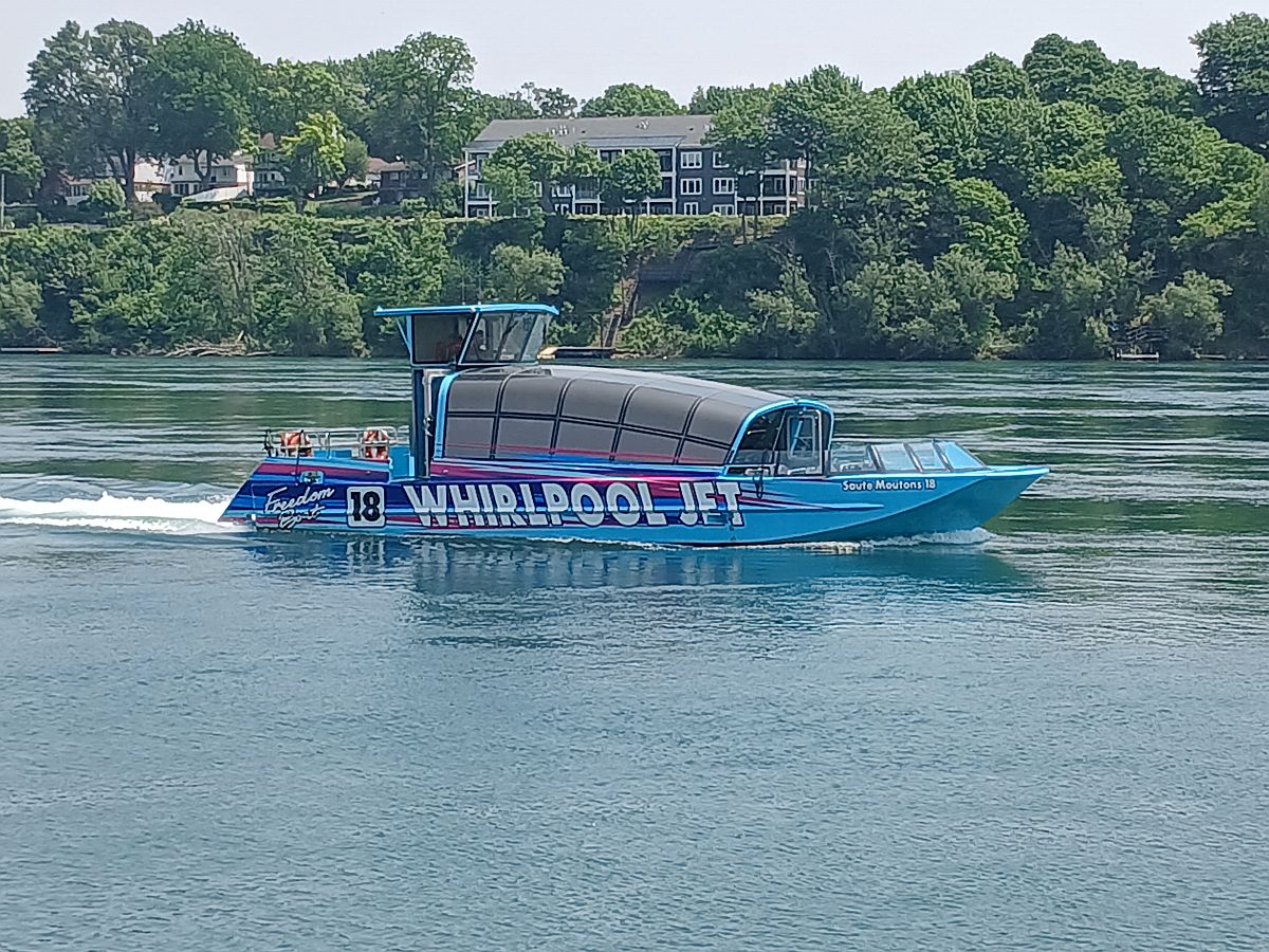 Whirlpool Jet Boat
